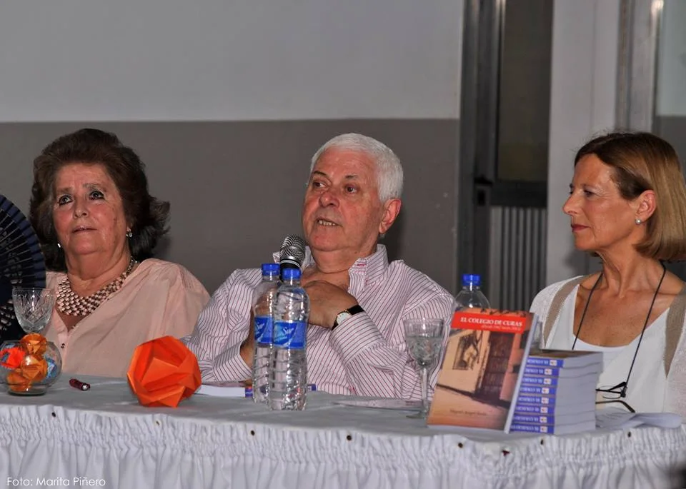 Imagen 3 de El colegio de curas, de Miguel Saulo