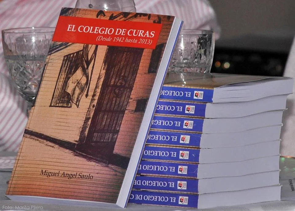 Imagen de El colegio de curas, de Miguel Saulo